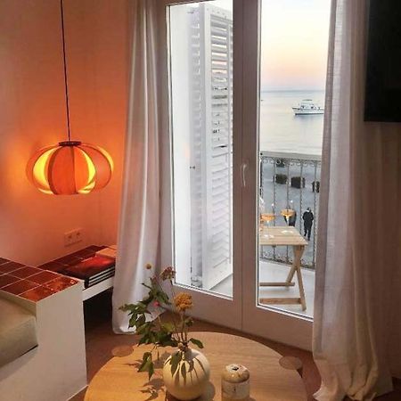 Beachfront Suite In Cadaques Center מראה חיצוני תמונה