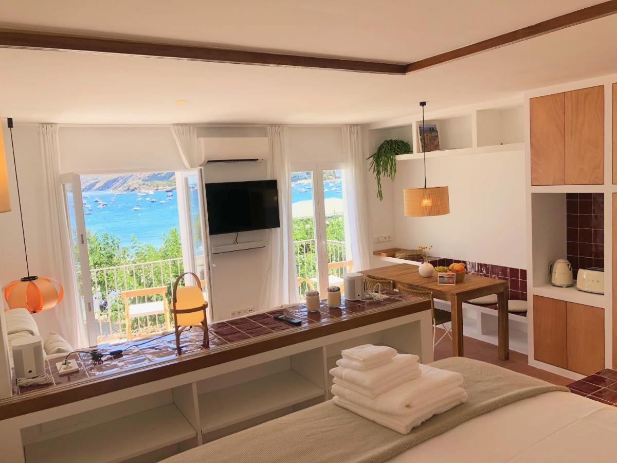 Beachfront Suite In Cadaques Center מראה חיצוני תמונה