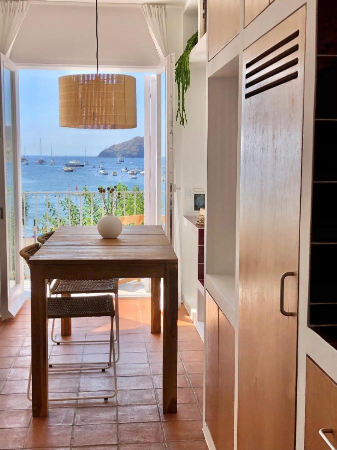 Beachfront Suite In Cadaques Center מראה חיצוני תמונה