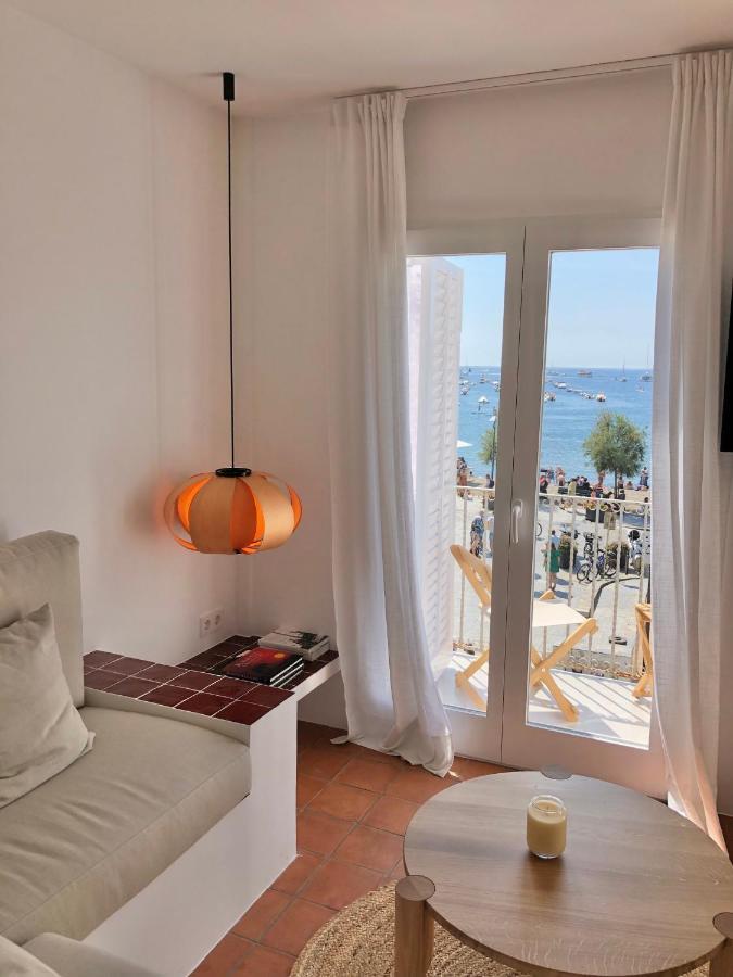 Beachfront Suite In Cadaques Center מראה חיצוני תמונה