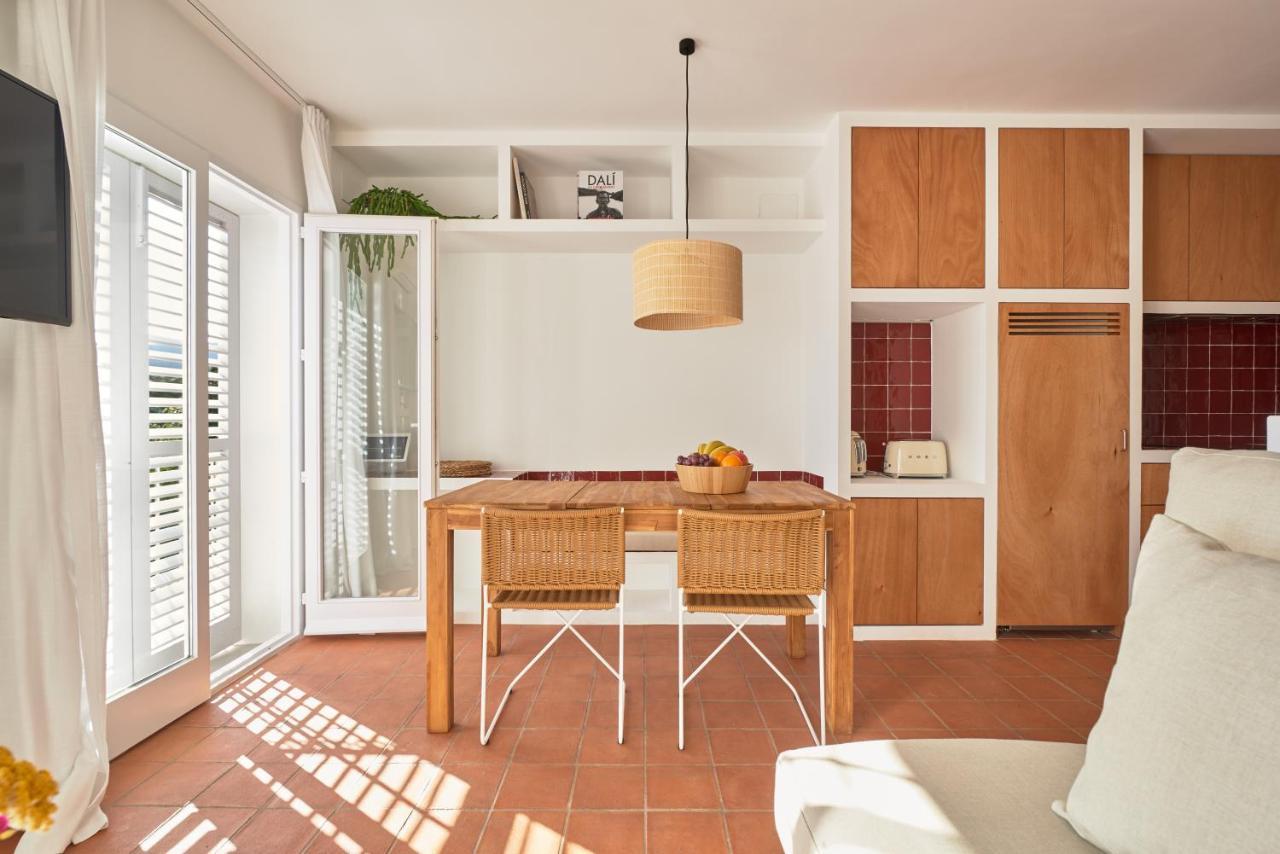 Beachfront Suite In Cadaques Center מראה חיצוני תמונה