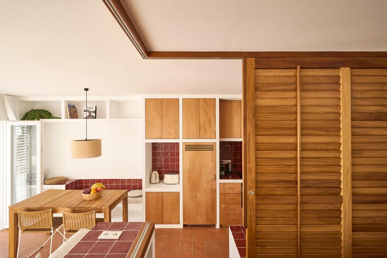 Beachfront Suite In Cadaques Center מראה חיצוני תמונה